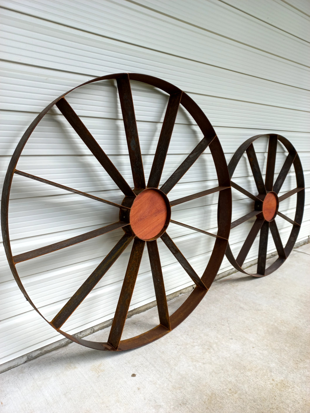 Custom design - Wagon wheels