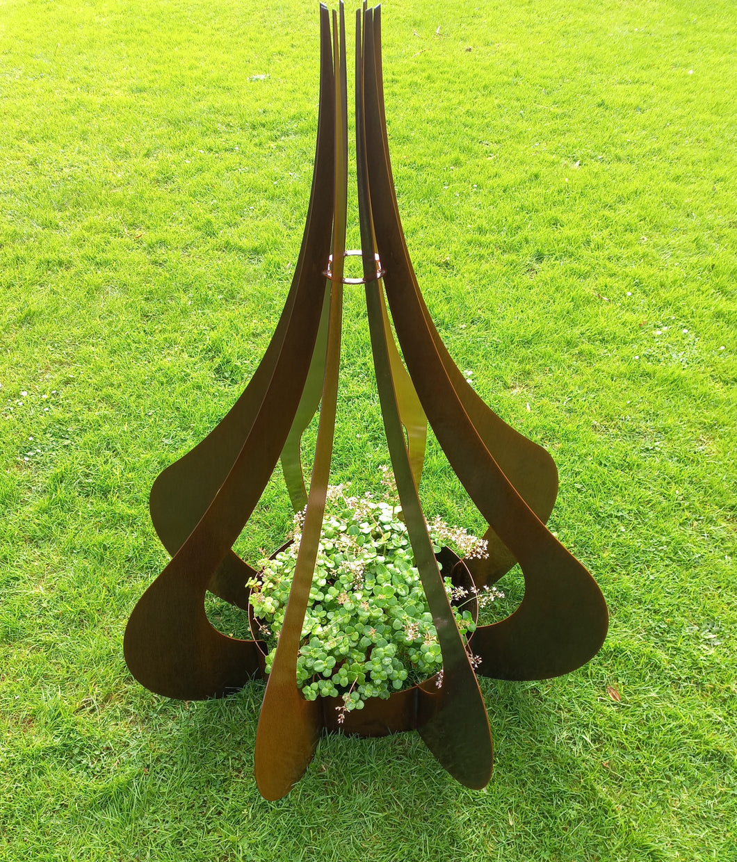 Custom design - Teardrop planter